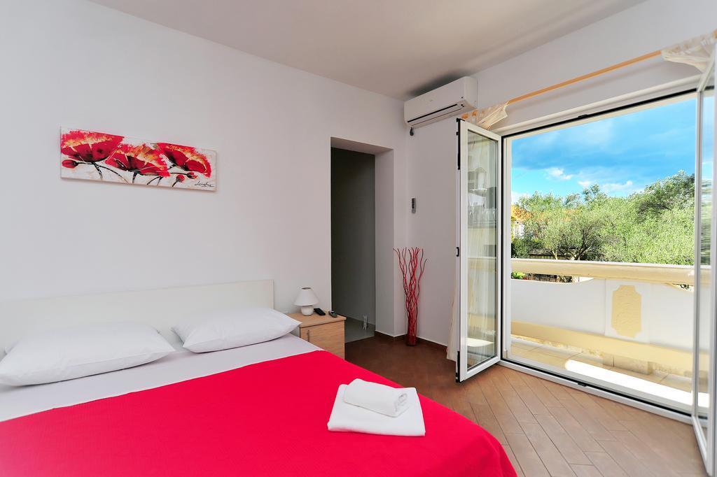 Apartments Ka - Ro Bibinje Rom bilde