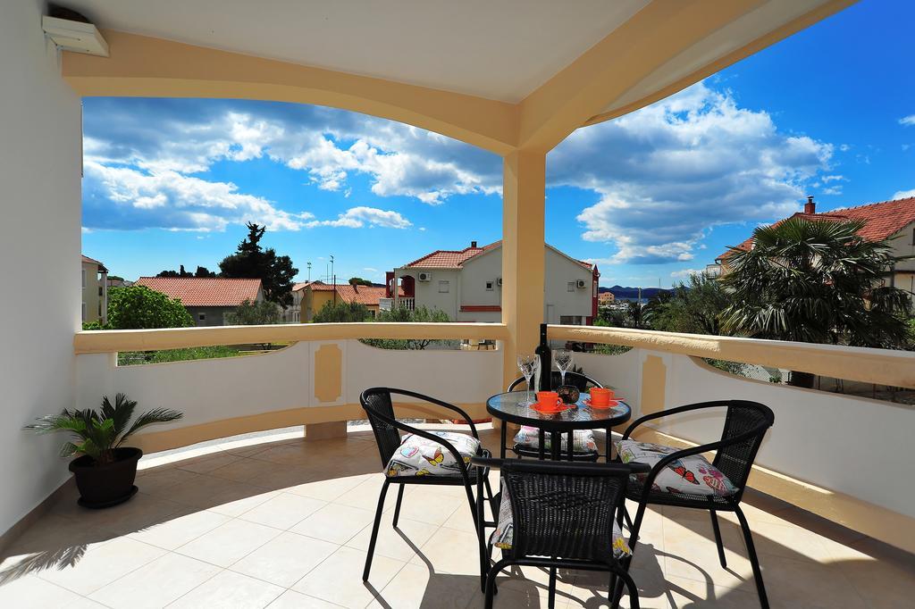 Apartments Ka - Ro Bibinje Rom bilde