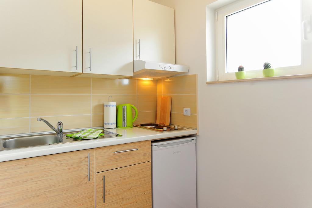 Apartments Ka - Ro Bibinje Rom bilde
