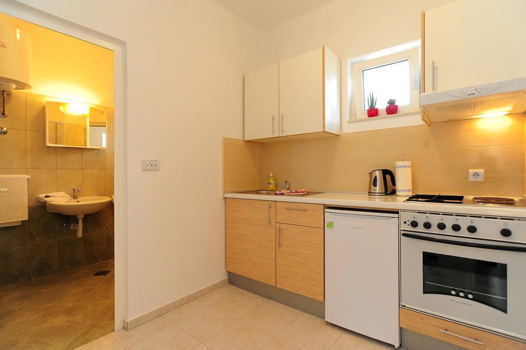 Apartments Ka - Ro Bibinje Rom bilde
