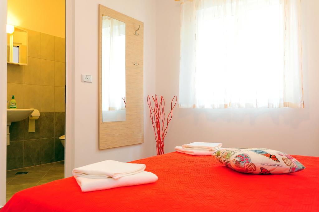 Apartments Ka - Ro Bibinje Rom bilde