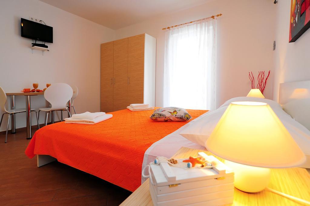 Apartments Ka - Ro Bibinje Rom bilde